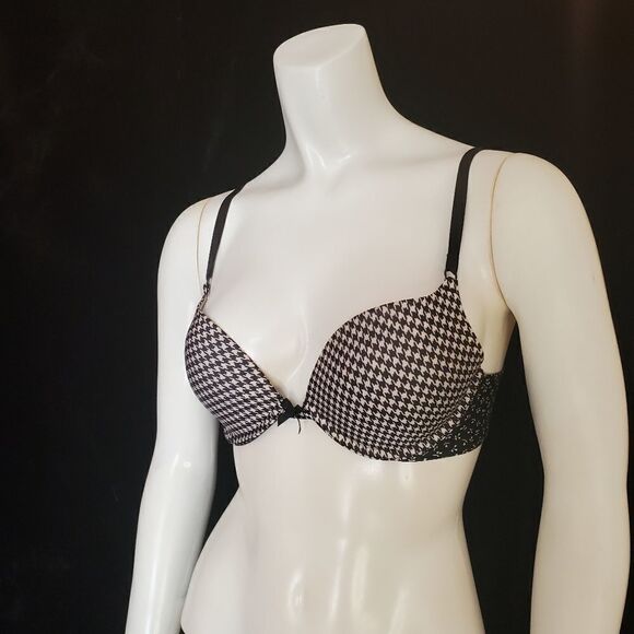 Victoria's Secret Other - Victoria's Secret Push-Up Black & White Houndstooth & Floral Bra (32C)